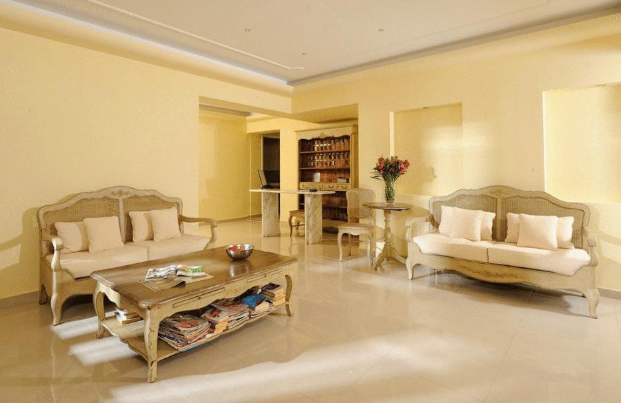 Parthenis Hotel & Suites มาเลีย ภายนอก รูปภาพ